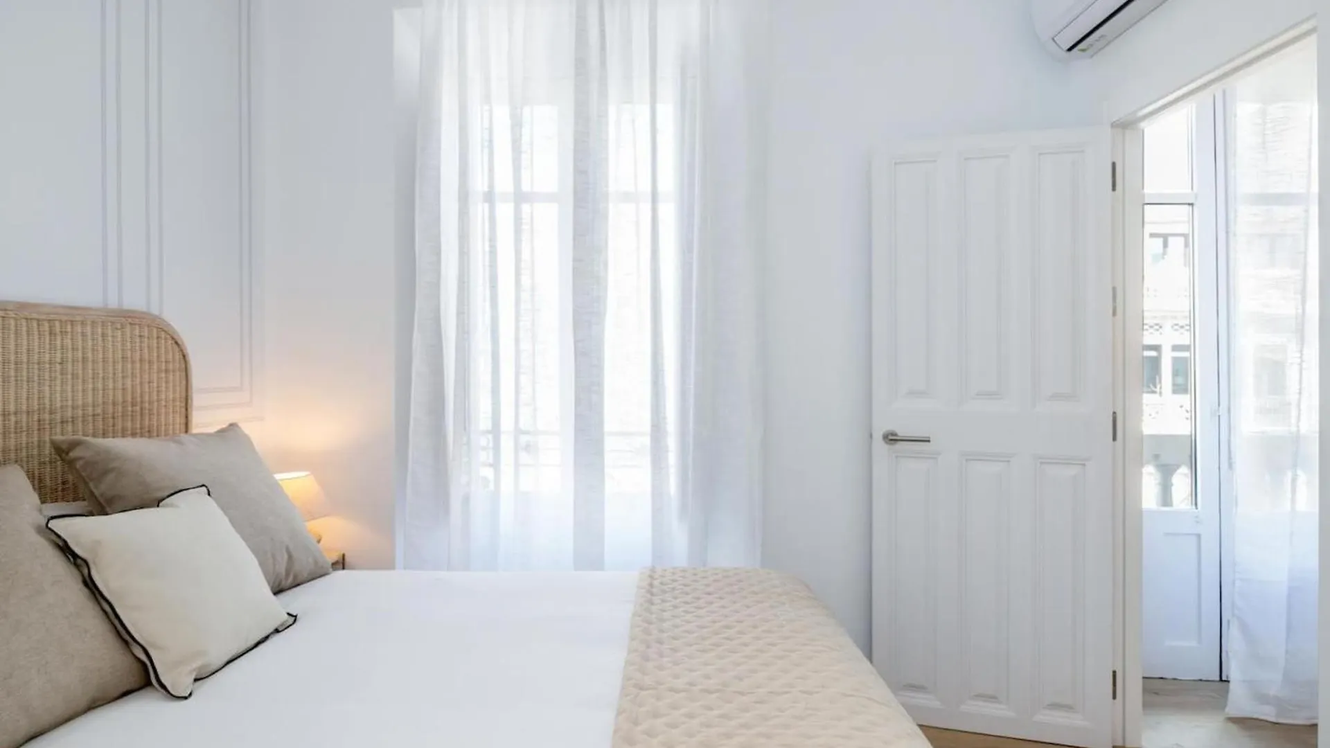 Bright And Elegant Gran Via Apartments Granada