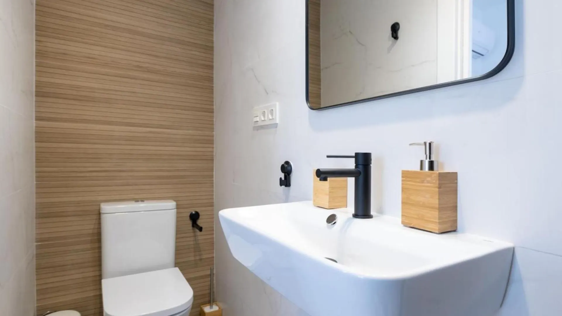 Bright And Elegant Gran Via Apartments Granada