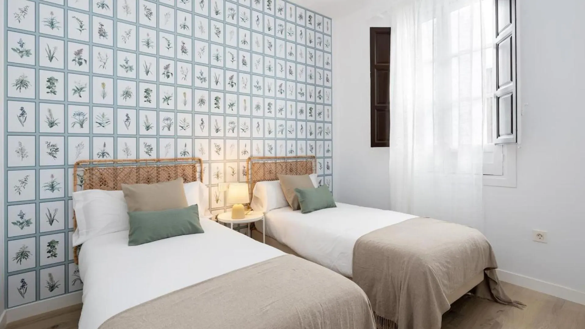 Bright And Elegant Gran Via Apartments Granada