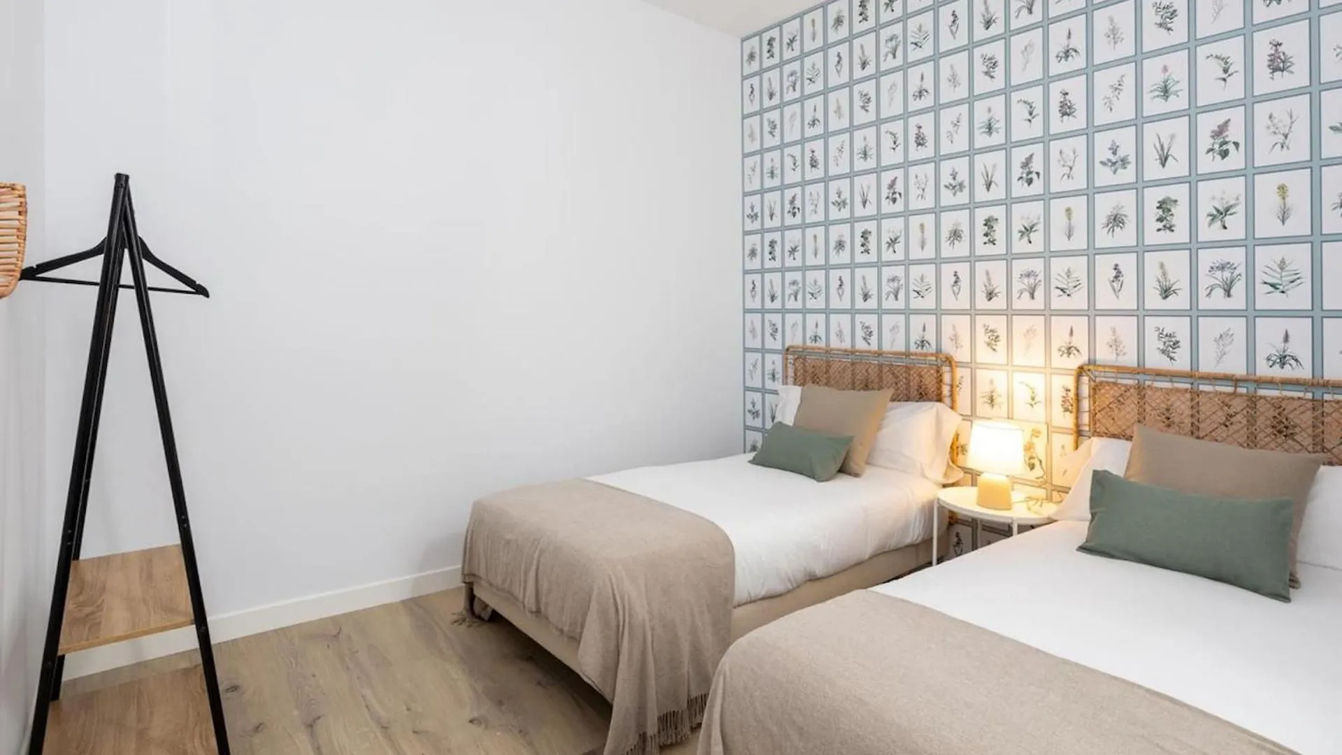 Bright And Elegant Gran Via Apartments Granada 0*,  Spain